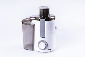 Соковыжималка JC060-H11 GREY/WHITE BBK