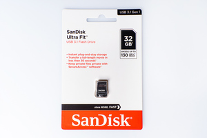 Флеш-накопитель Sandisk Флеш-накопитель SanDisk Ultra Fit™ USB 3.1 32GB - Small Form Factor Plug & S