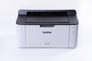 Принтер лазерный Brother HL-1110R бело-черный, лазерный, A4, монохромный, ч.б. 20 стр/мин, печать 24